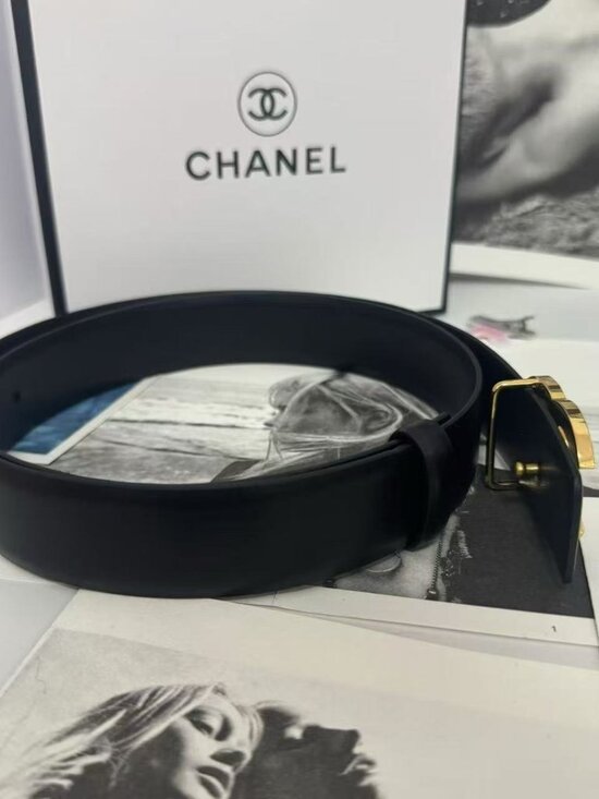 ℒWomen\'s CHANEL Belt main image 6